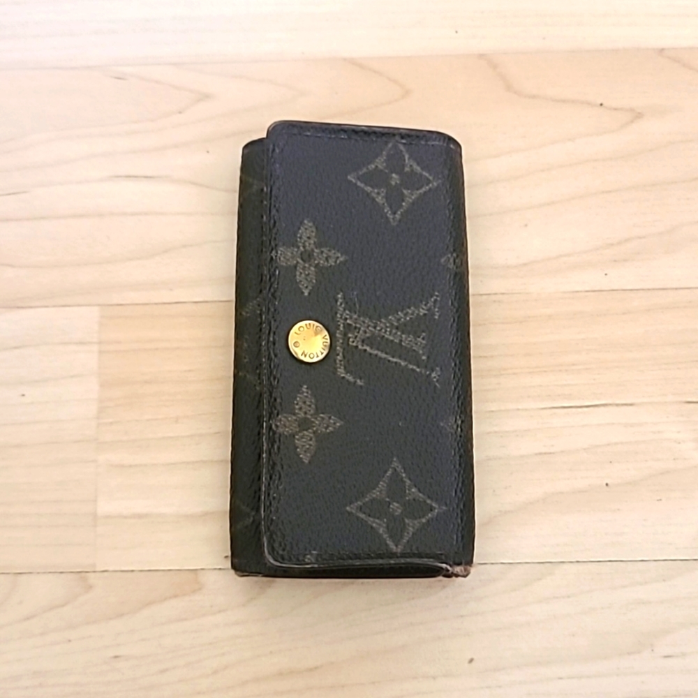 Louis Vuitton | Monogram Unisex Canvas Leather Logo Keychains & Card Holder
